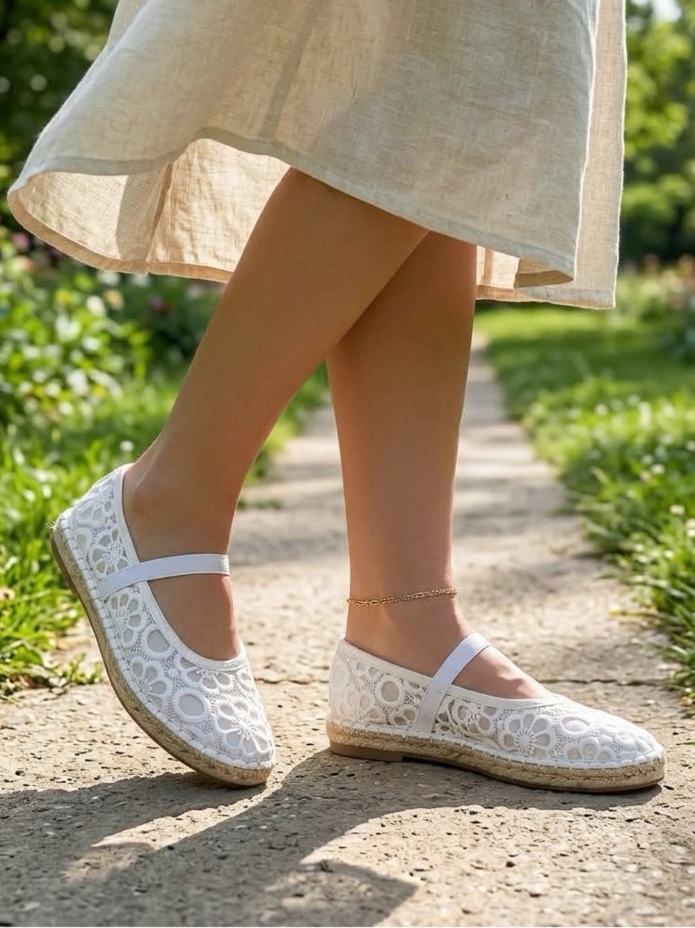 NEW Universal Thread Celia Floral Lace Mary Jane Espadrille Flat White Size 8